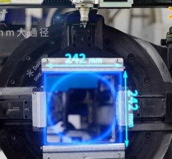MAX Raycus Fiber Laser Cutting Machine for Small Pipes Tubes Square Metal 3000W 6000W